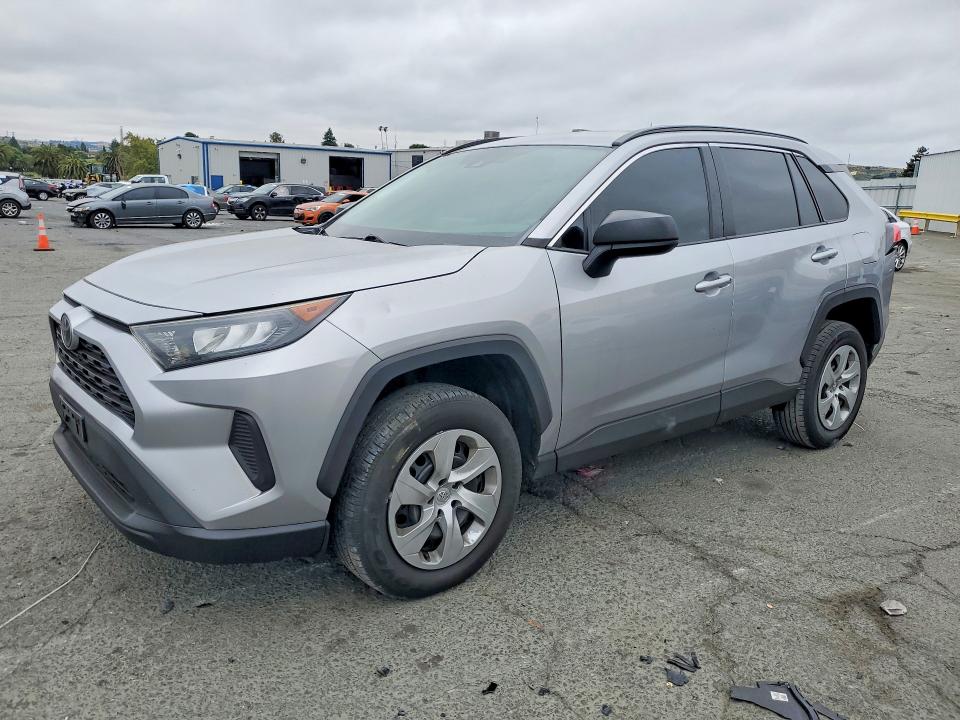 2020 TOYOTA RAV4 LE - 1