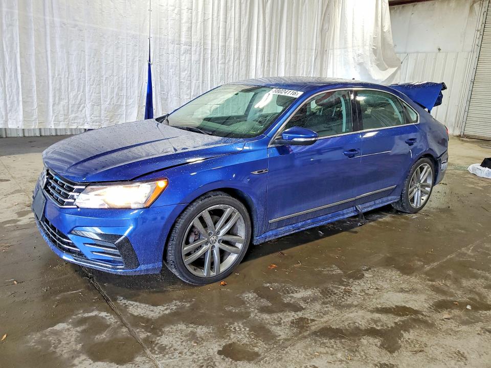 2017 VOLKSWAGEN PASSAT R-LINE - 1
