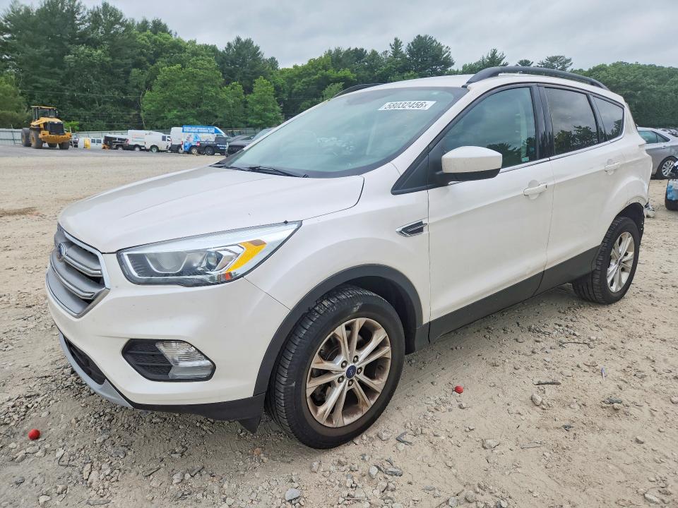 2017 FORD ESCAPE SE - 1