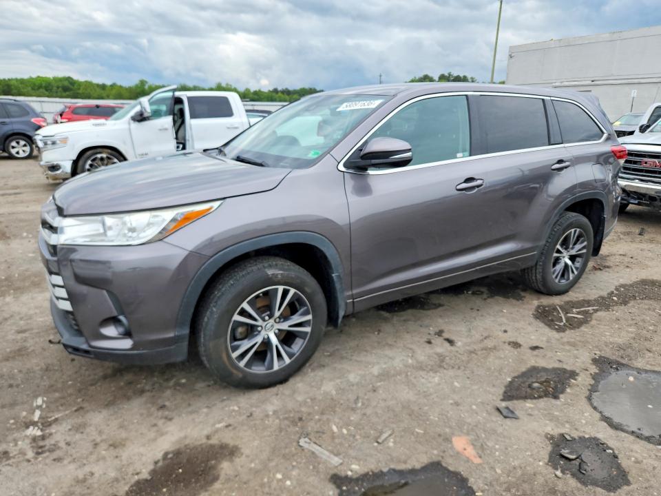 2018 TOYOTA HIGHLANDER LE - 1