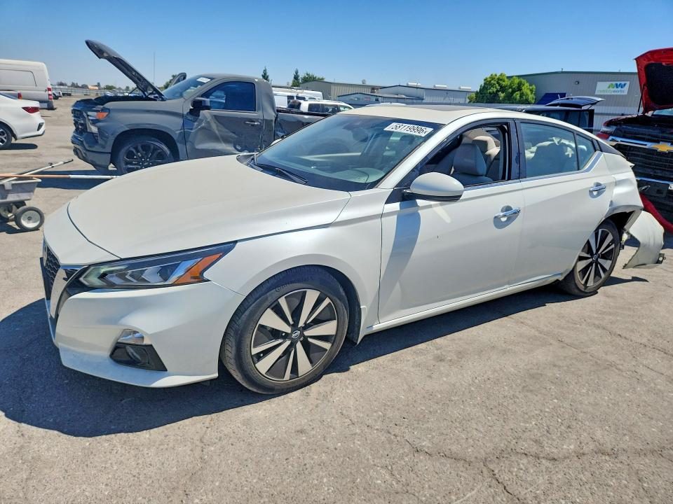 2019 NISSAN ALTIMA SV - 1