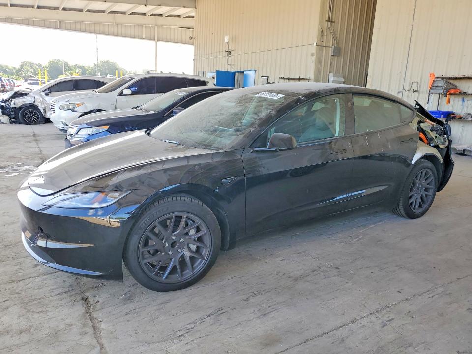 2024 TESLA MODEL 3 - 1