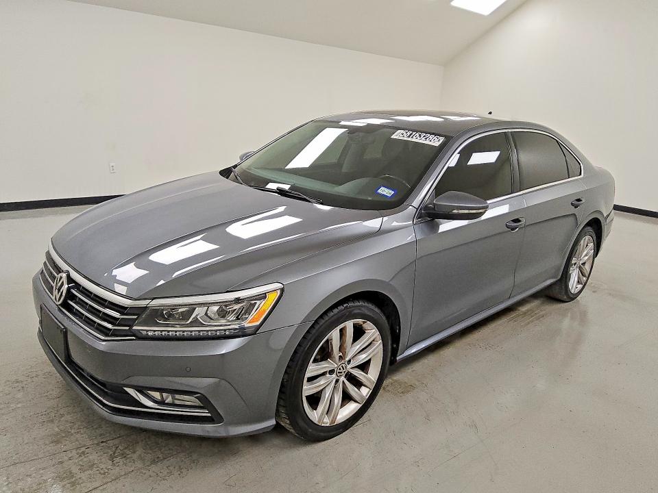 2018 VOLKSWAGEN PASSAT SE - 1