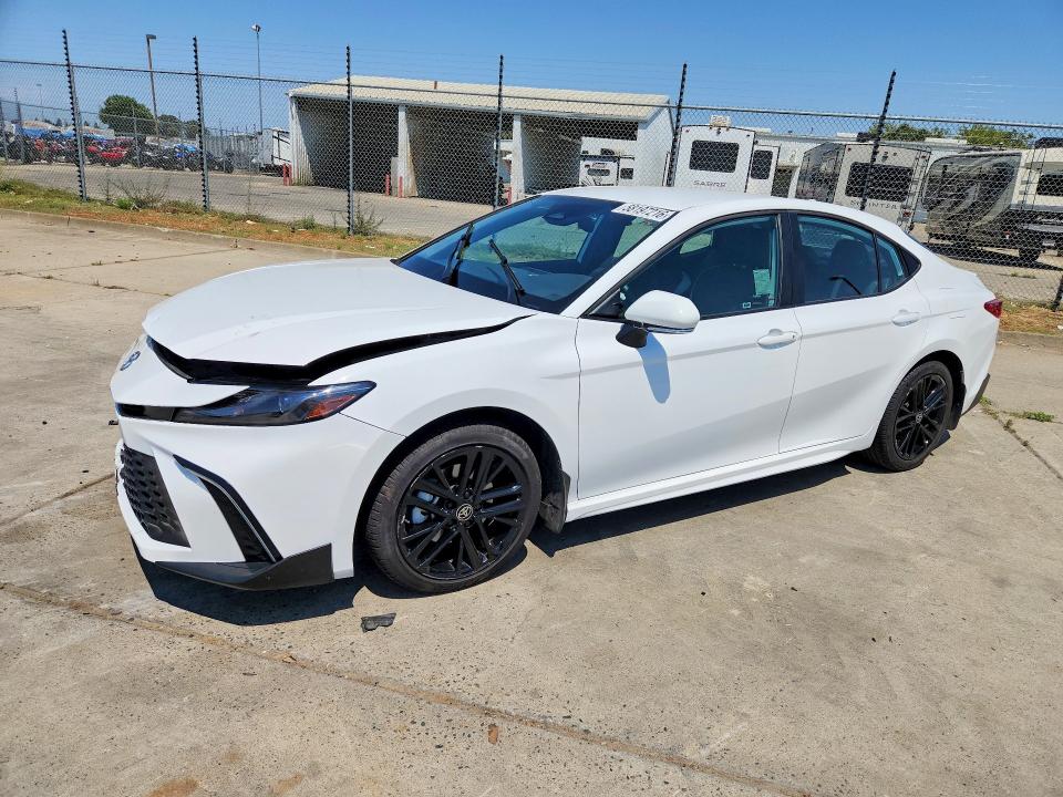 2025 TOYOTA CAMRY SE - 1