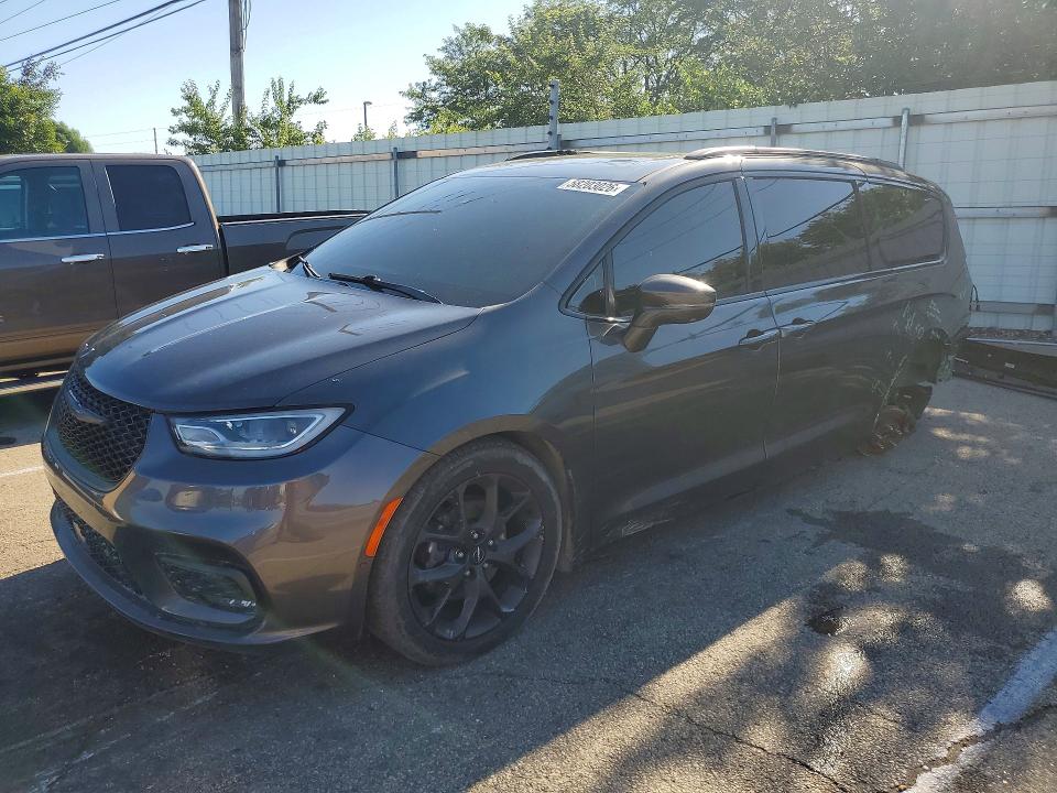 2022 CHRYSLER PACIFICA LIMITED - 1