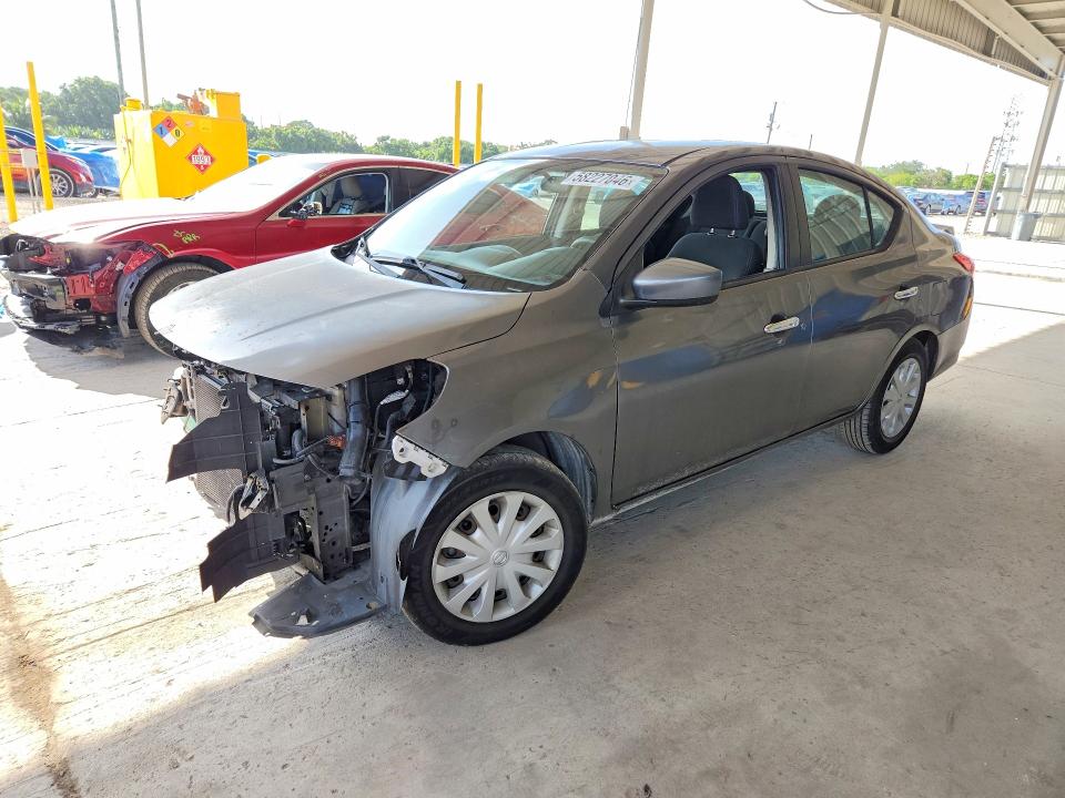 2018 NISSAN VERSA SV - 1