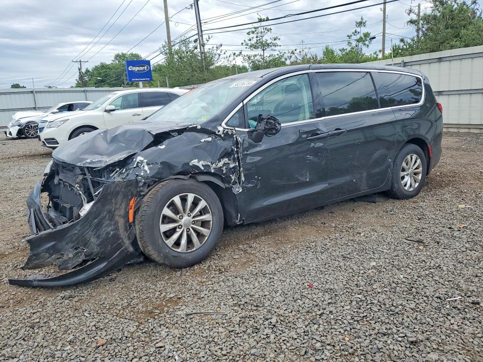2017 CHRYSLER PACIFICA TOURING - 1