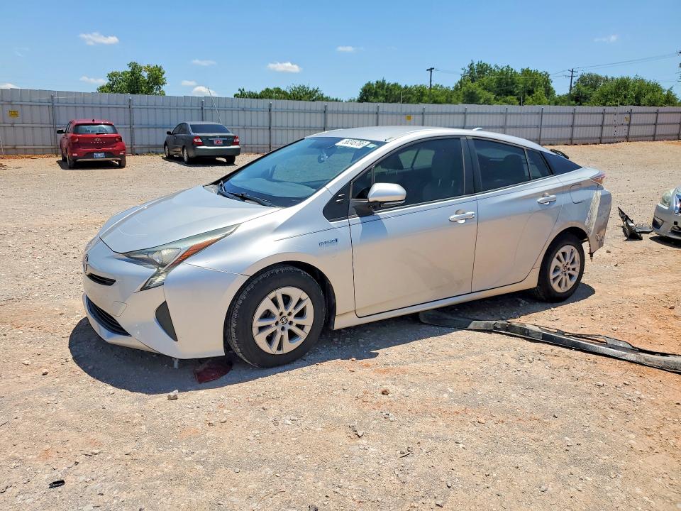 2016 TOYOTA PRIUS TWO - 1