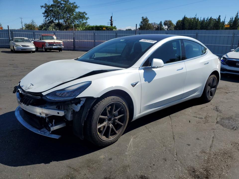 2018 TESLA MODEL 3 - 1