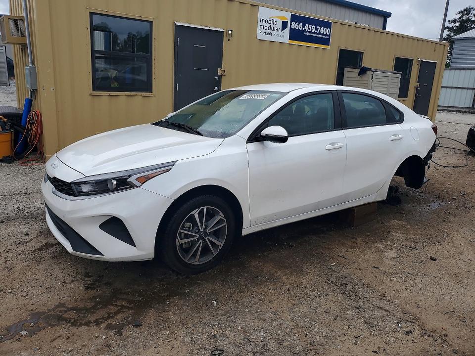 2023 KIA FORTE LXS - 1
