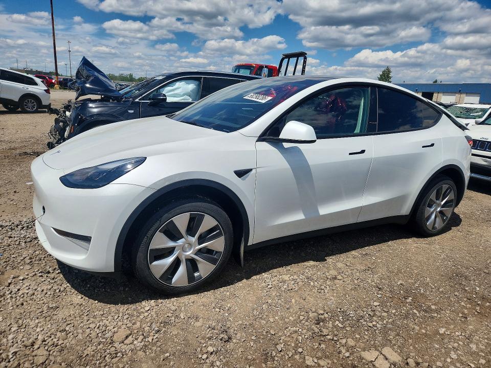2023 TESLA MODEL Y - 1