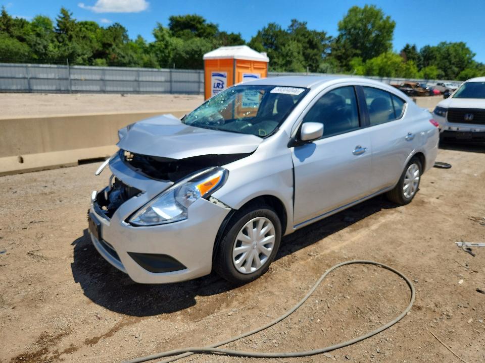 2018 NISSAN VERSA SV - 1