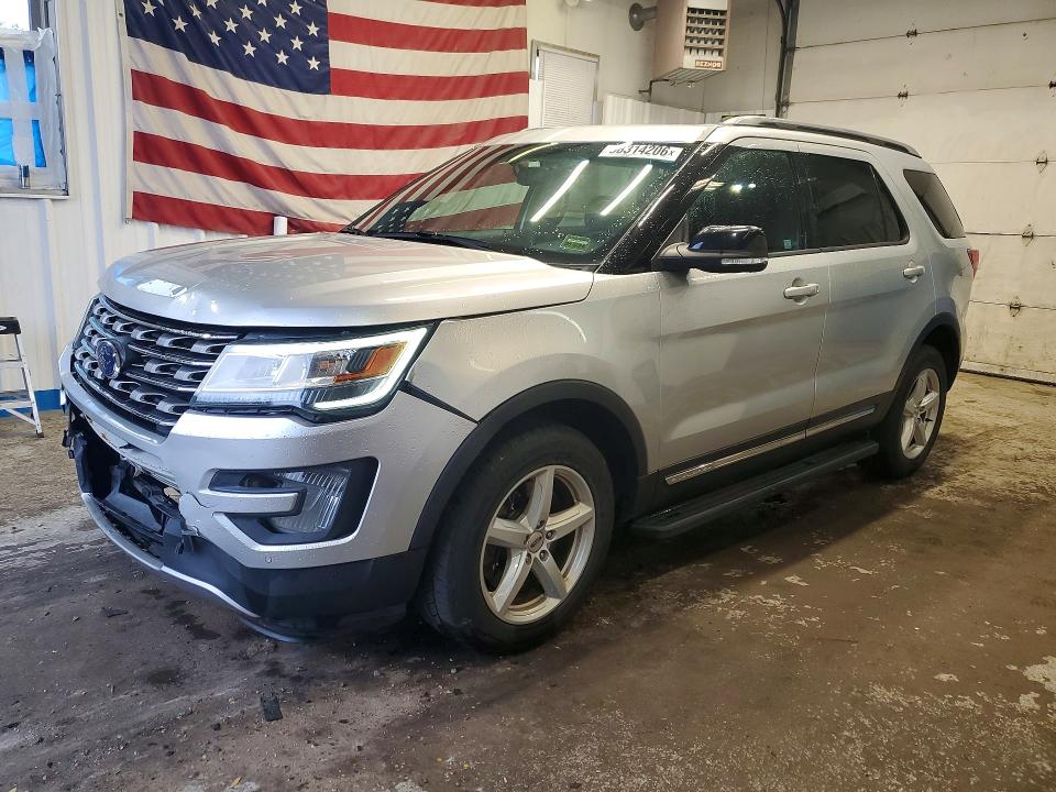 2017 FORD EXPLORER XLT - 1