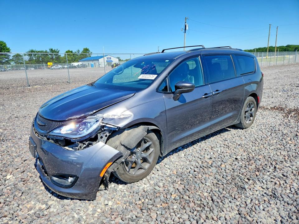 2020 CHRYSLER PACIFICA TOURING L - 1