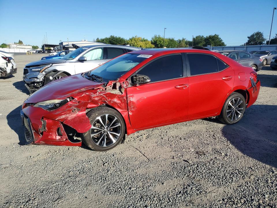 2017 TOYOTA COROLLA SE - 1