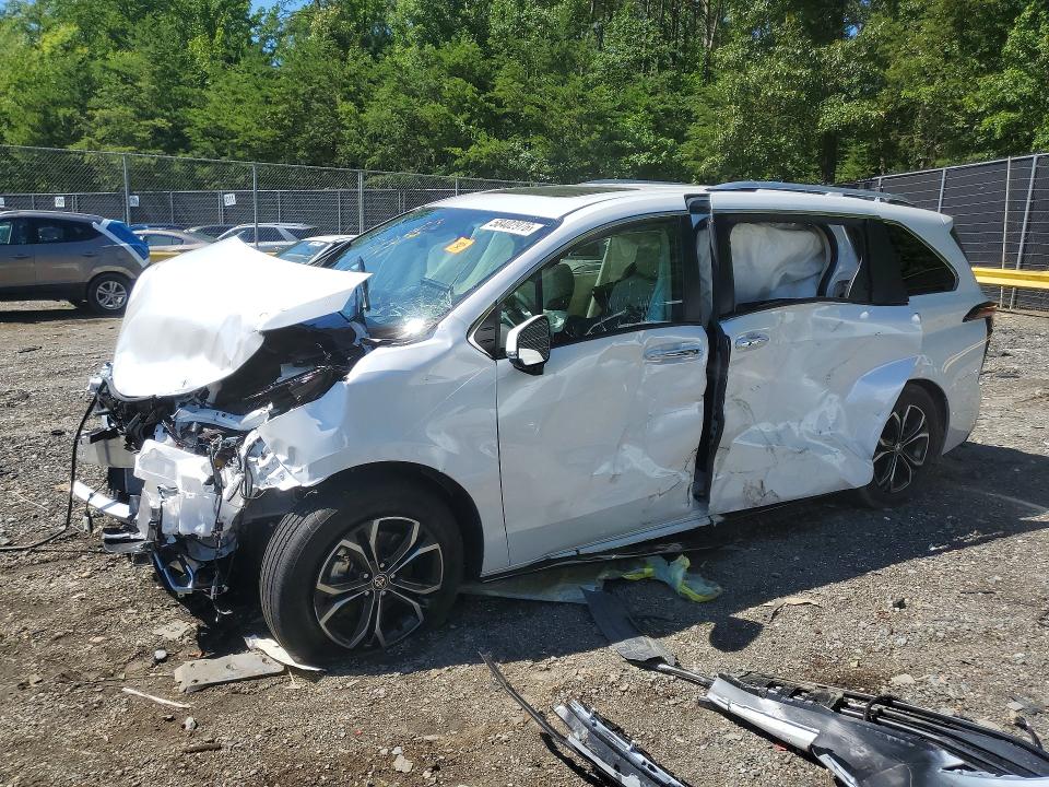 2026 TOYOTA SIENNA PLATINUM 7-PASSENGER - 1