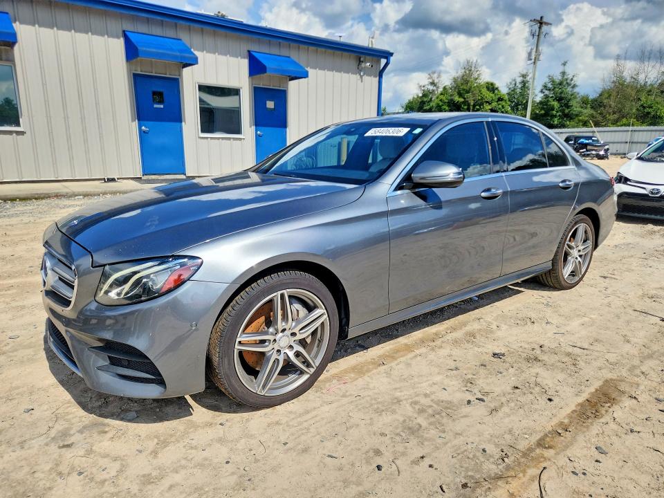 2017 MERCEDES-BENZ E 300 - 1