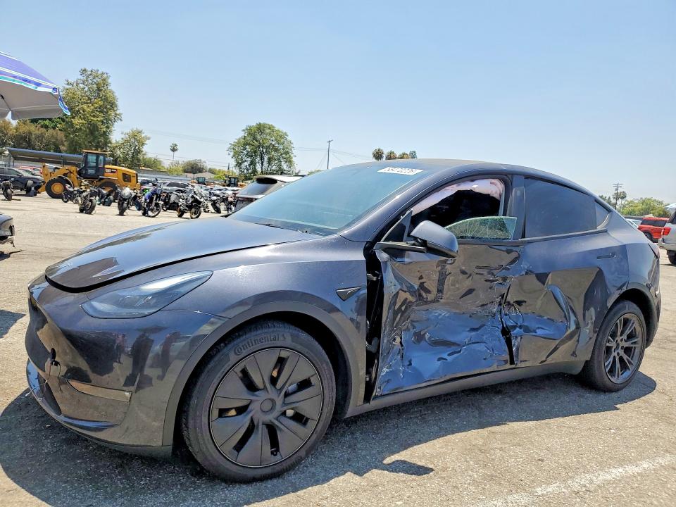 2024 TESLA MODEL Y - 1