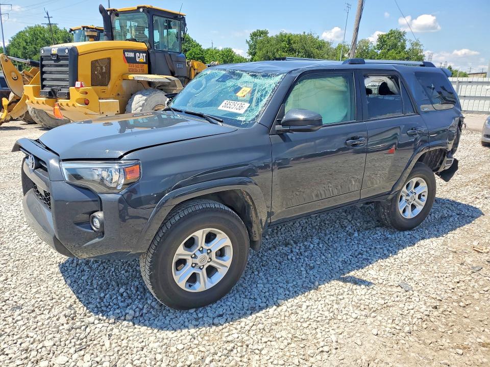 2024 TOYOTA 4RUNNER SR5 - 1