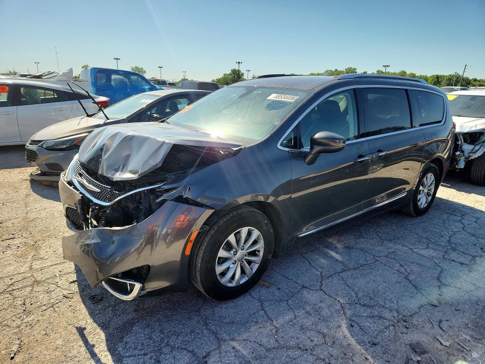 2019 CHRYSLER PACIFICA TOURING L - 1