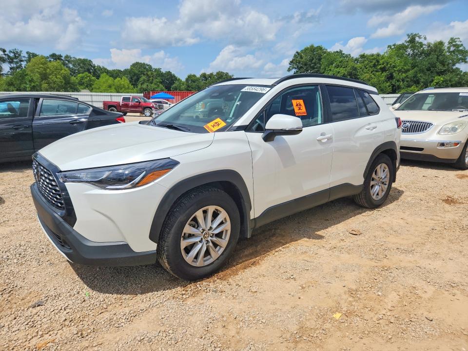 2024 TOYOTA COROLLA CROSS LE - 1