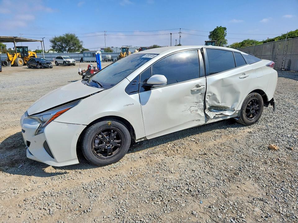 2018 TOYOTA PRIUS THREE - 1