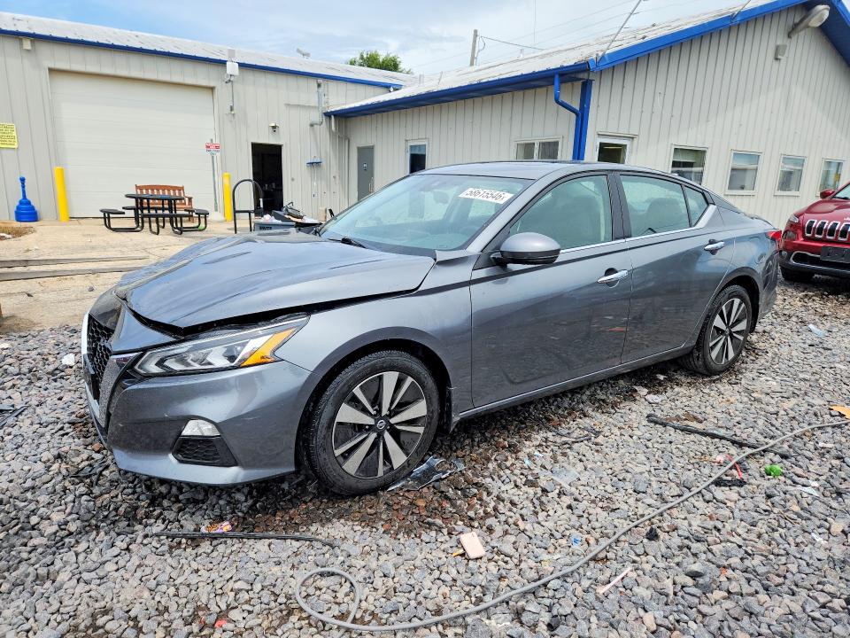 2022 NISSAN ALTIMA SV - 1
