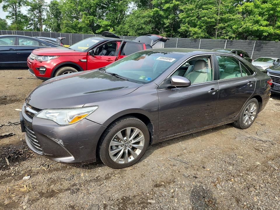 2016 TOYOTA CAMRY XLE - 1
