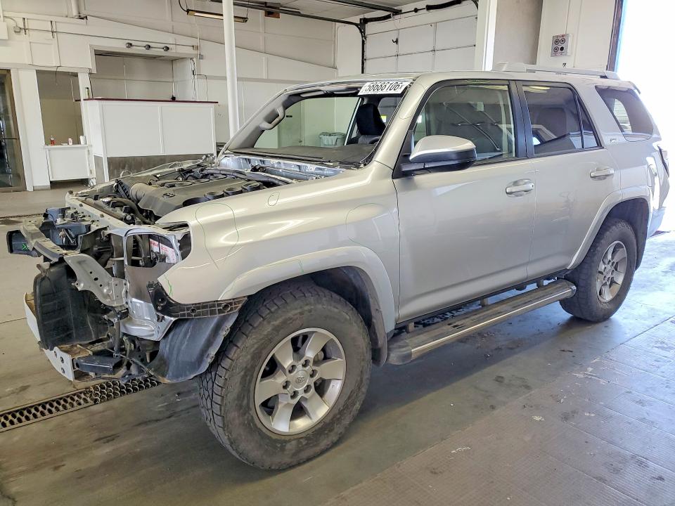 2018 TOYOTA 4RUNNER SR5 - 1
