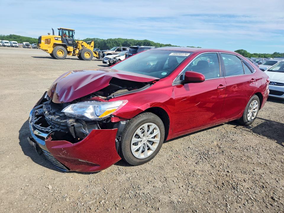 2017 TOYOTA CAMRY LE - 1