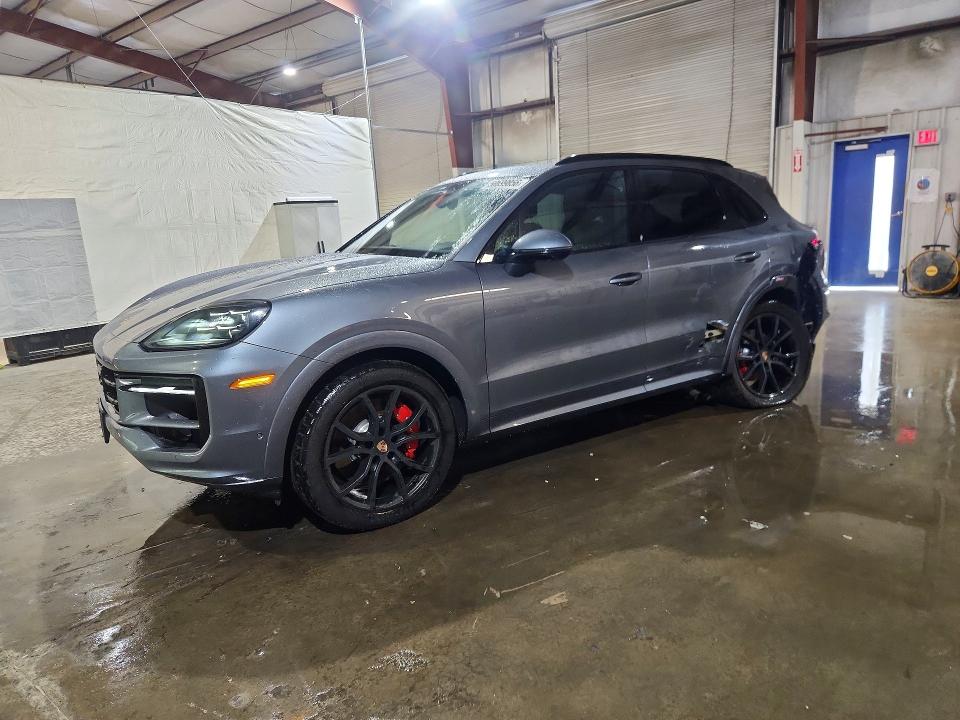 2026 PORSCHE CAYENNE S - 1