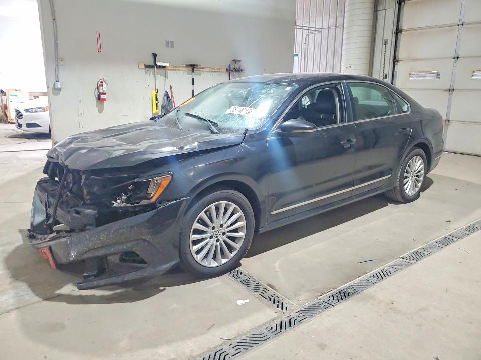 2017 VOLKSWAGEN PASSAT SE - 1