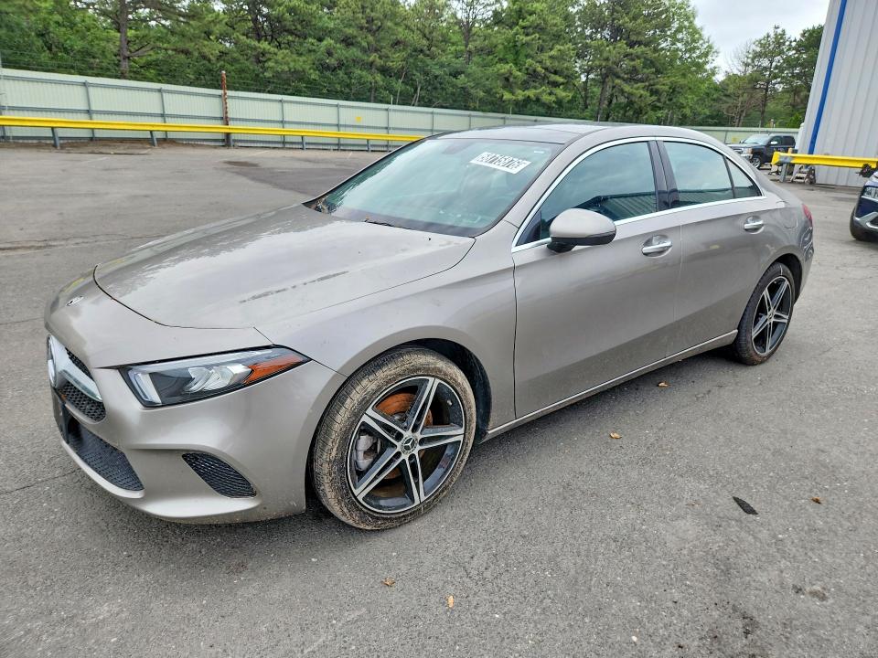 2019 MERCEDES-BENZ A 220 4MATIC - 1