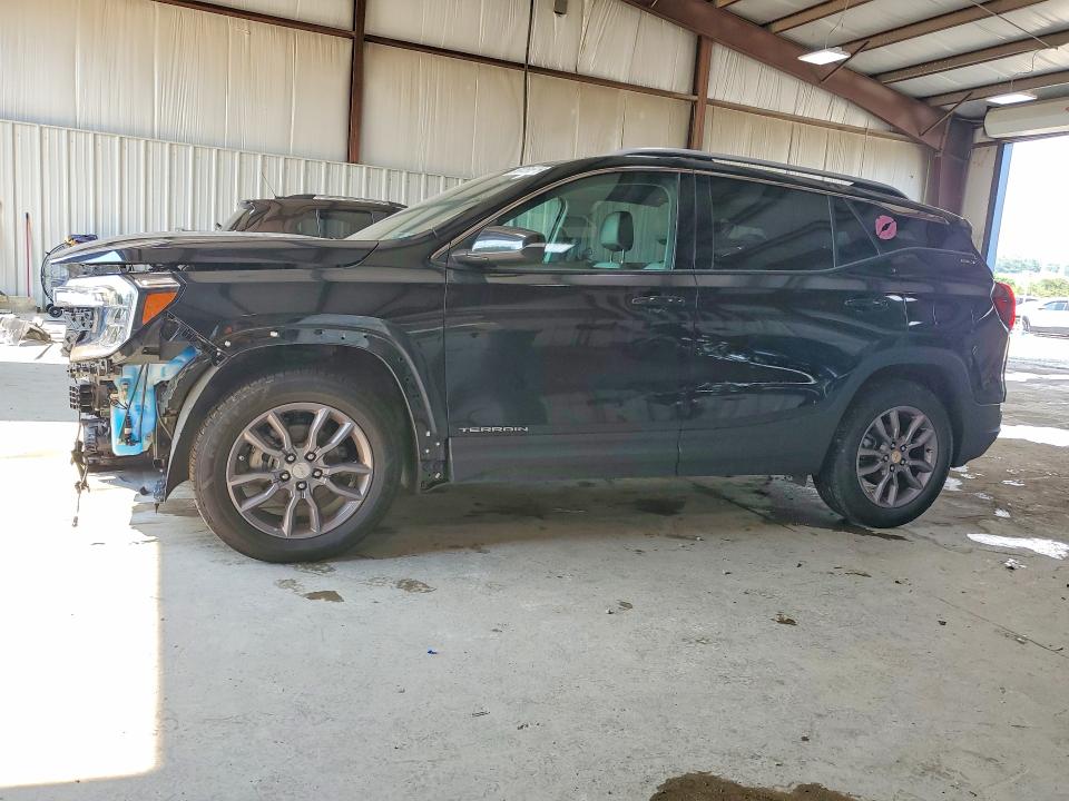 2023 GMC TERRAIN SLT - 1