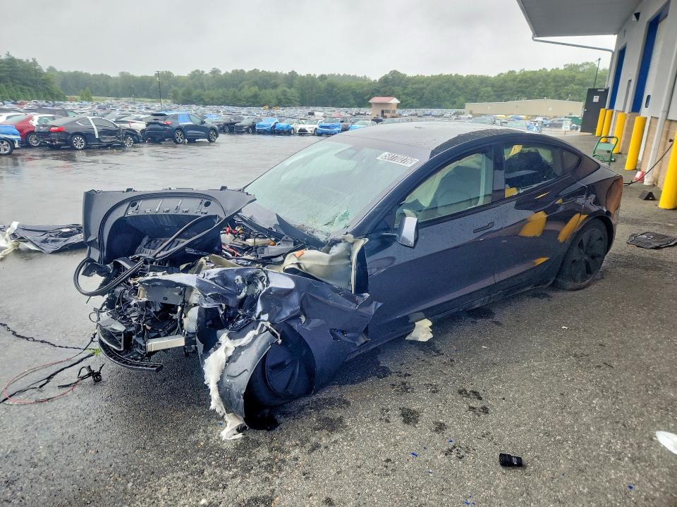 2024 TESLA MODEL 3 - 1