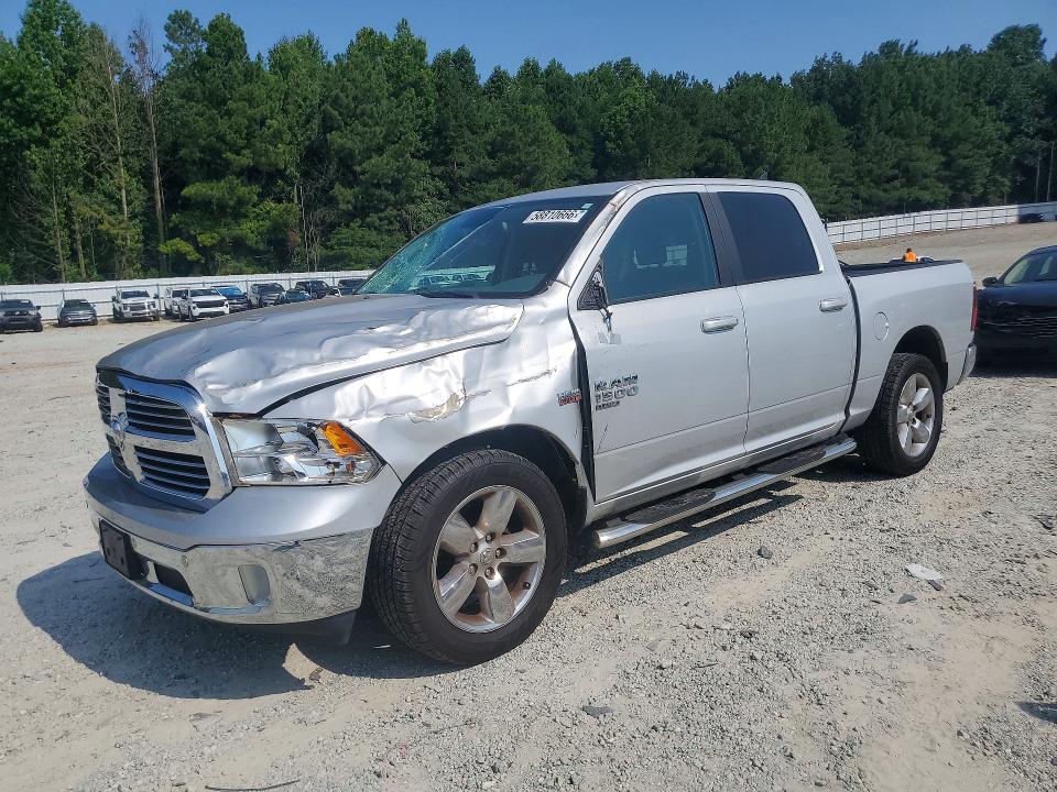 2019 RAM 1500 CLASSIC SLT - 1