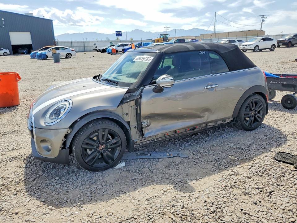 2017 MINI COOPER - 1