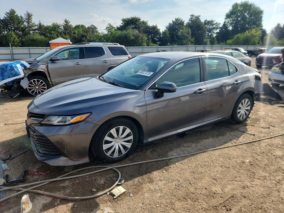 2020 TOYOTA CAMRY LE - 1