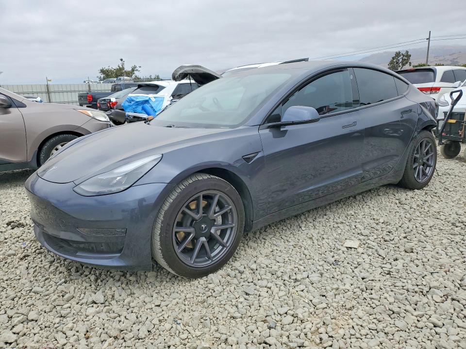 2021 TESLA MODEL 3 - 1
