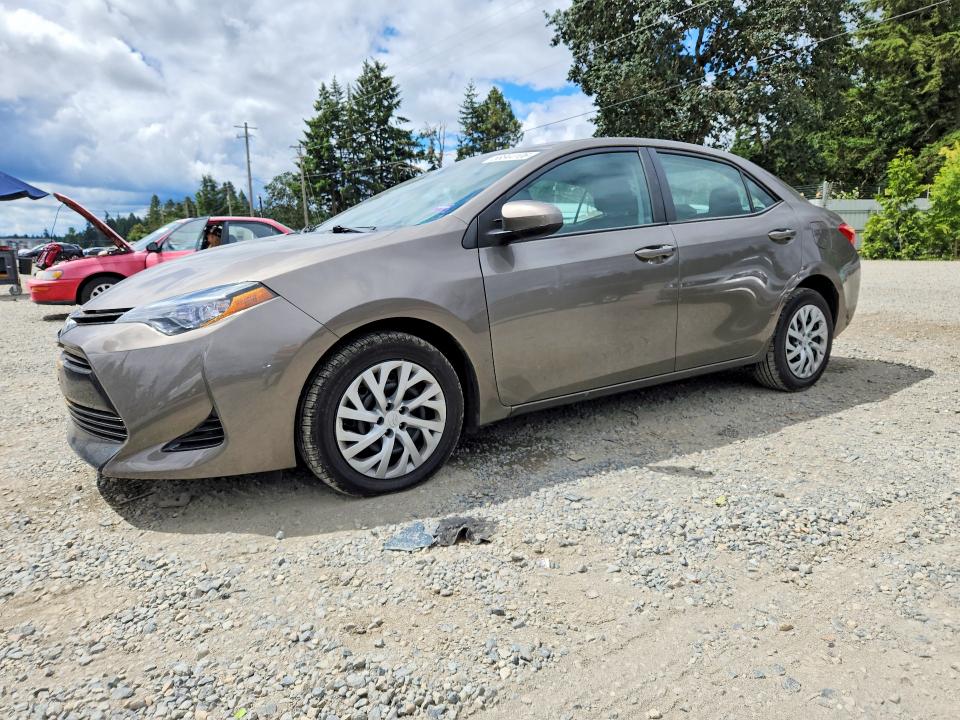2017 TOYOTA COROLLA LE - 1
