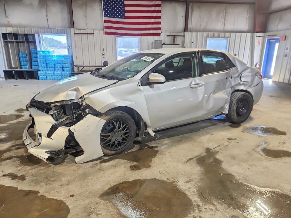 2018 TOYOTA COROLLA LE - 1