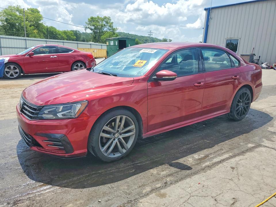 2018 VOLKSWAGEN PASSAT S - 1