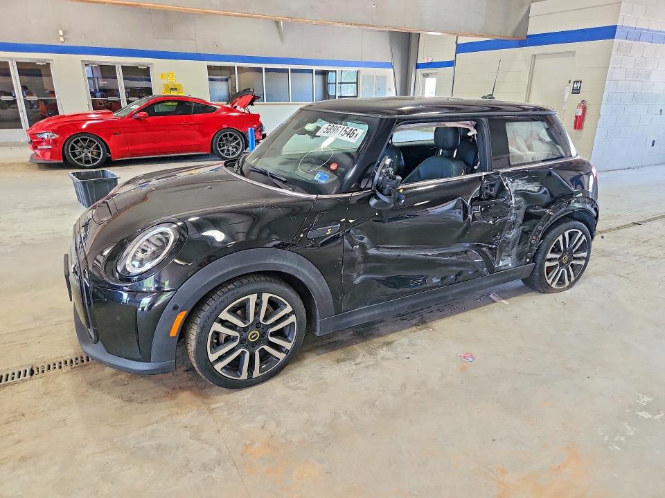 2022 MINI COOPER SE - 1