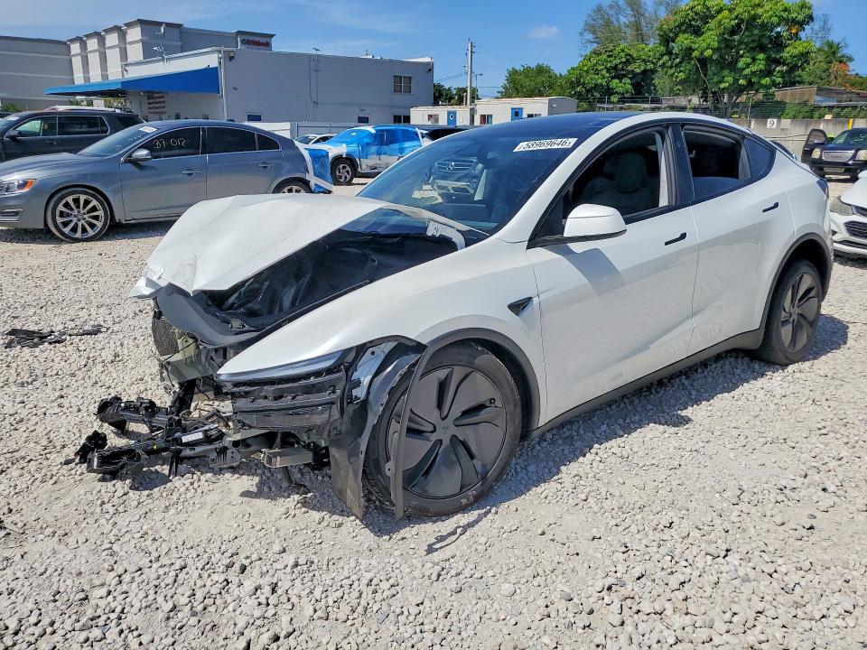 2026 TESLA MODEL Y - 1