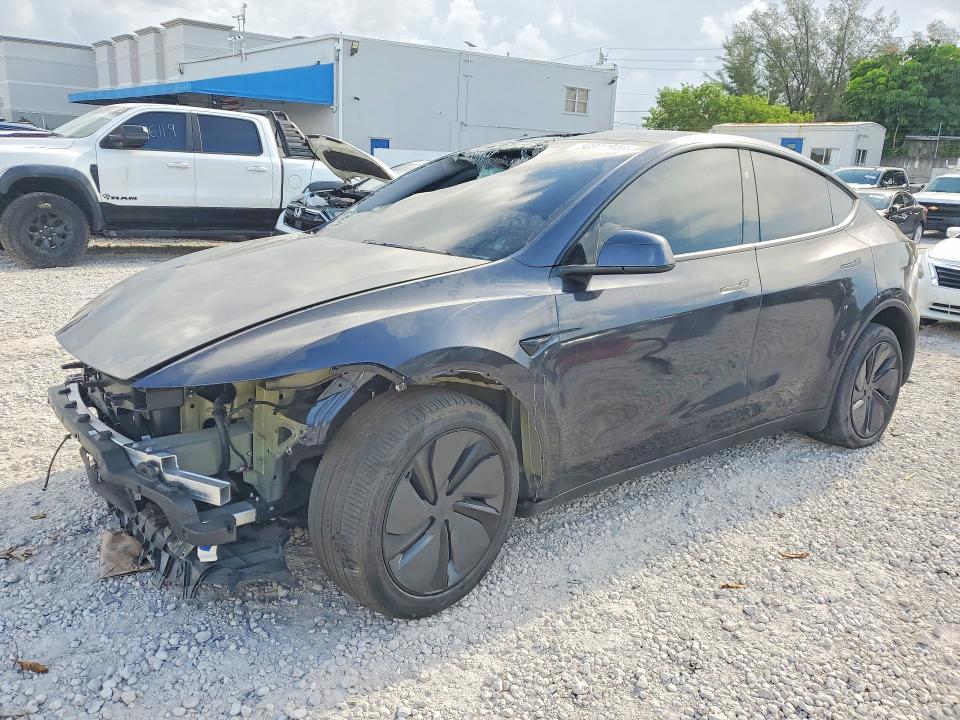 2026 TESLA MODEL Y - 1