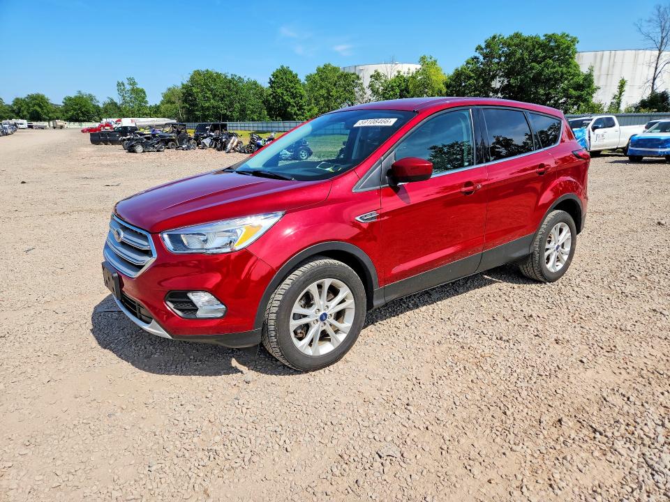 2019 FORD ESCAPE SE - 1