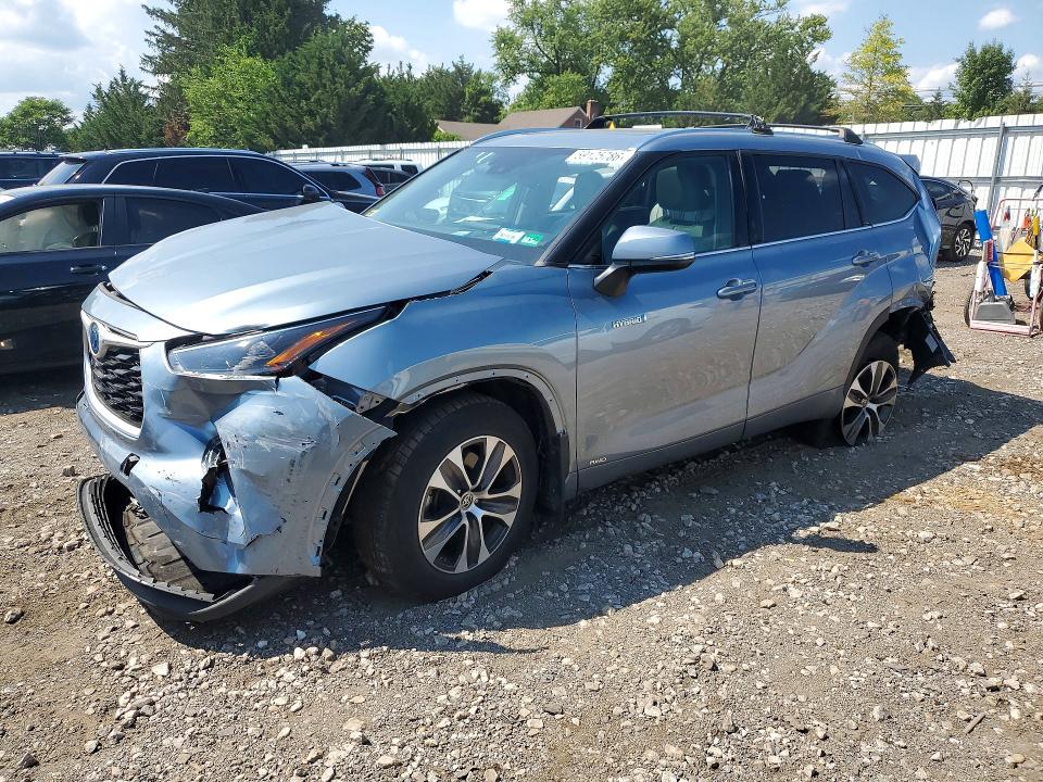 2021 TOYOTA HIGHLANDER HYBRID XLE - 1