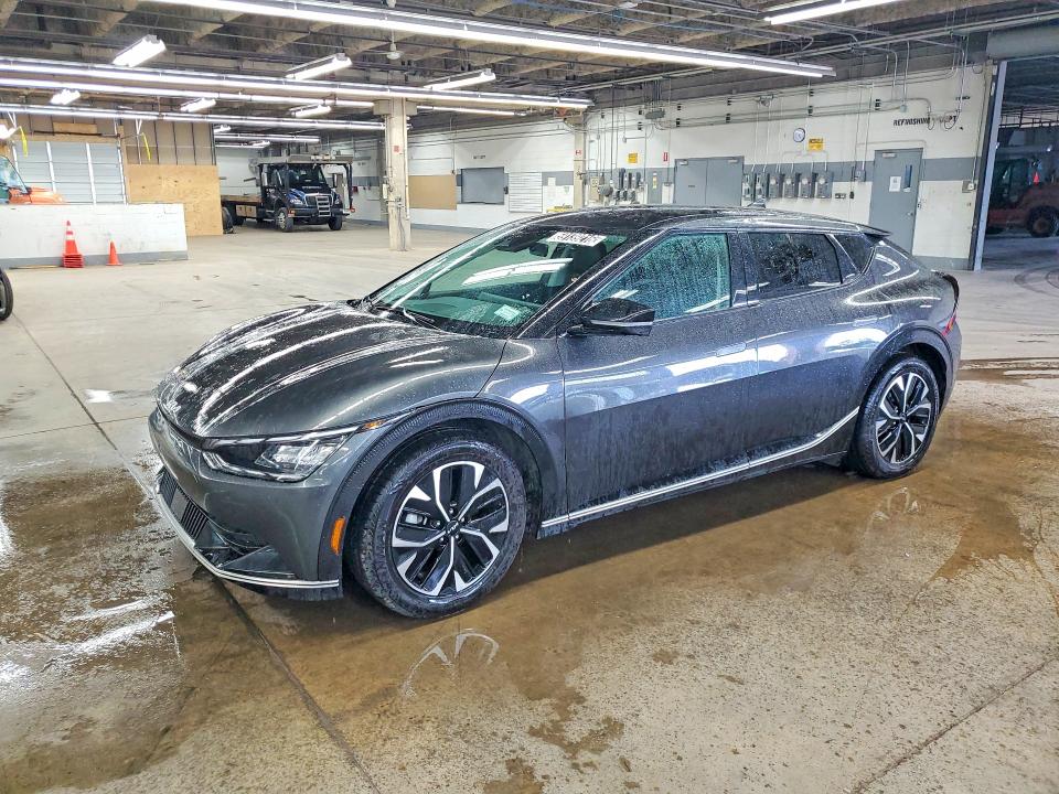 2023 KIA EV6 WIND - 1