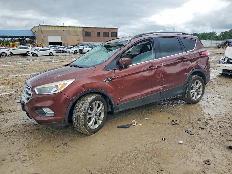2018 FORD ESCAPE SE - 1