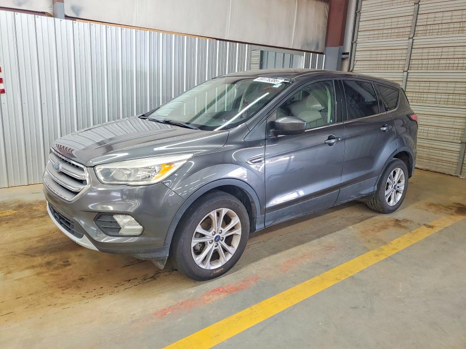 2017 FORD ESCAPE SE - 1